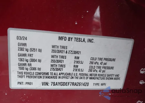 2024 Tesla Model Y Performance Dual Motor All-Wheel Drive z USA, uszkodzony, nr VIN 7SAYGDEF7RA261420